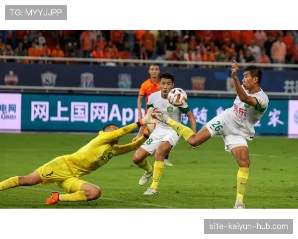 北京国安中场结构失衡，比赛节奏掌控力受限